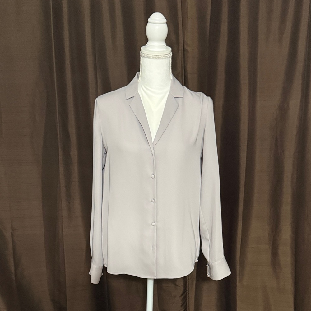 Aritzia Women's Button-Down Shirt - Light Gray